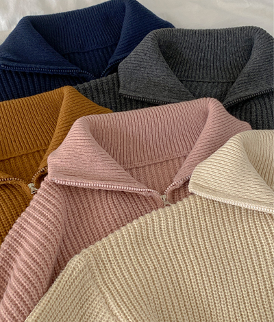 언제 어디에나 입기 좋은 니트