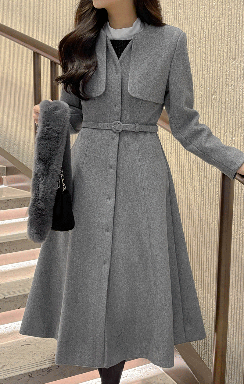페미닌 날개 슬림라인 롱코트(+벨트)