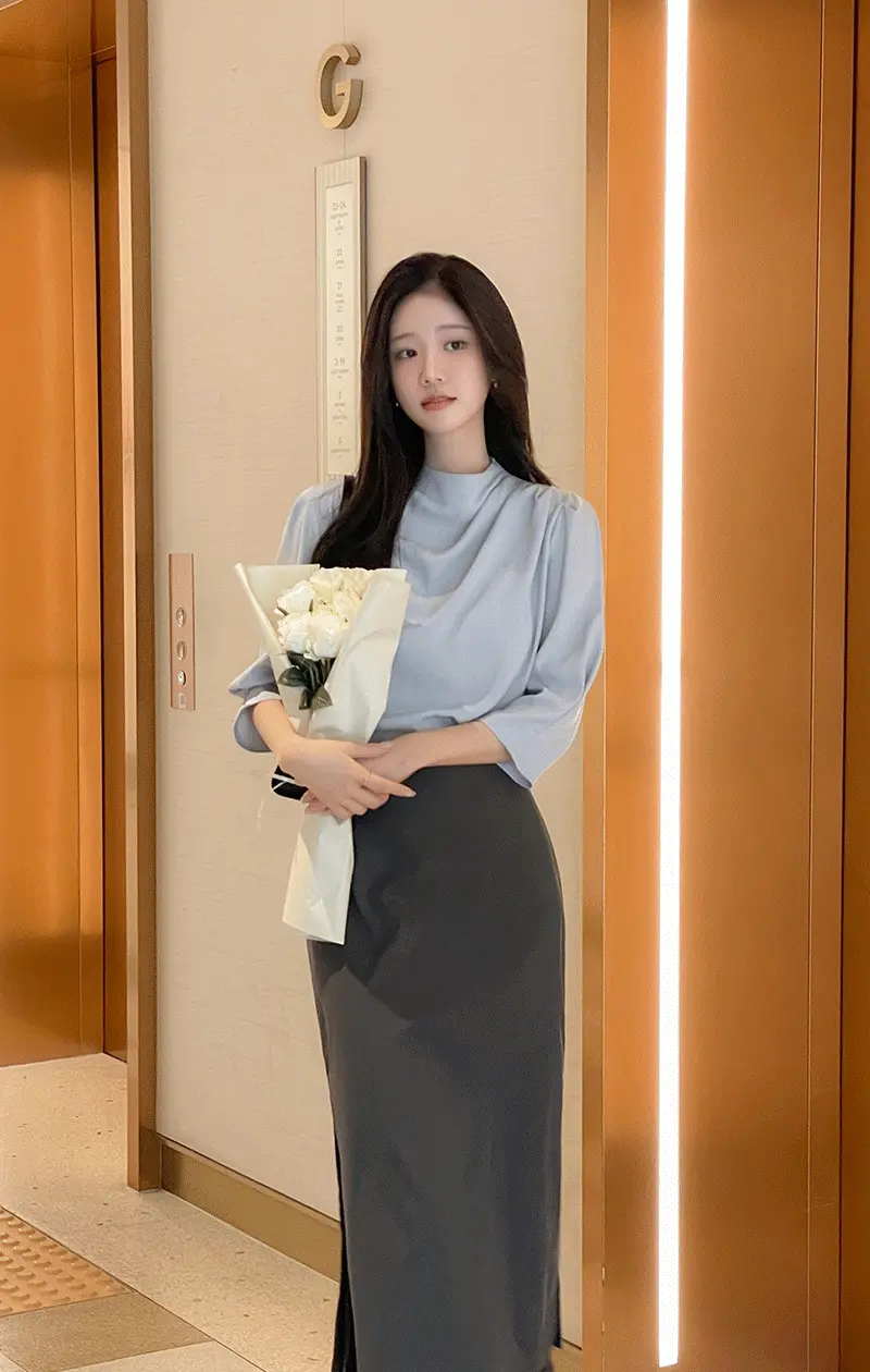 반하이넥 드레이핑 7부 블라우스